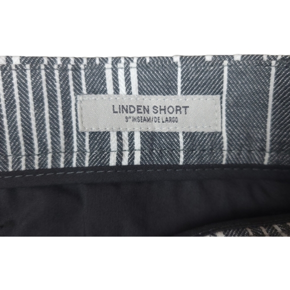 NWT MENS GOODFELLOW BRAND LINDEN GRAY/ WHITE FLAT FRONT SHORTS Sz 28. 9" INSEAM  - Picture 4 of 9
